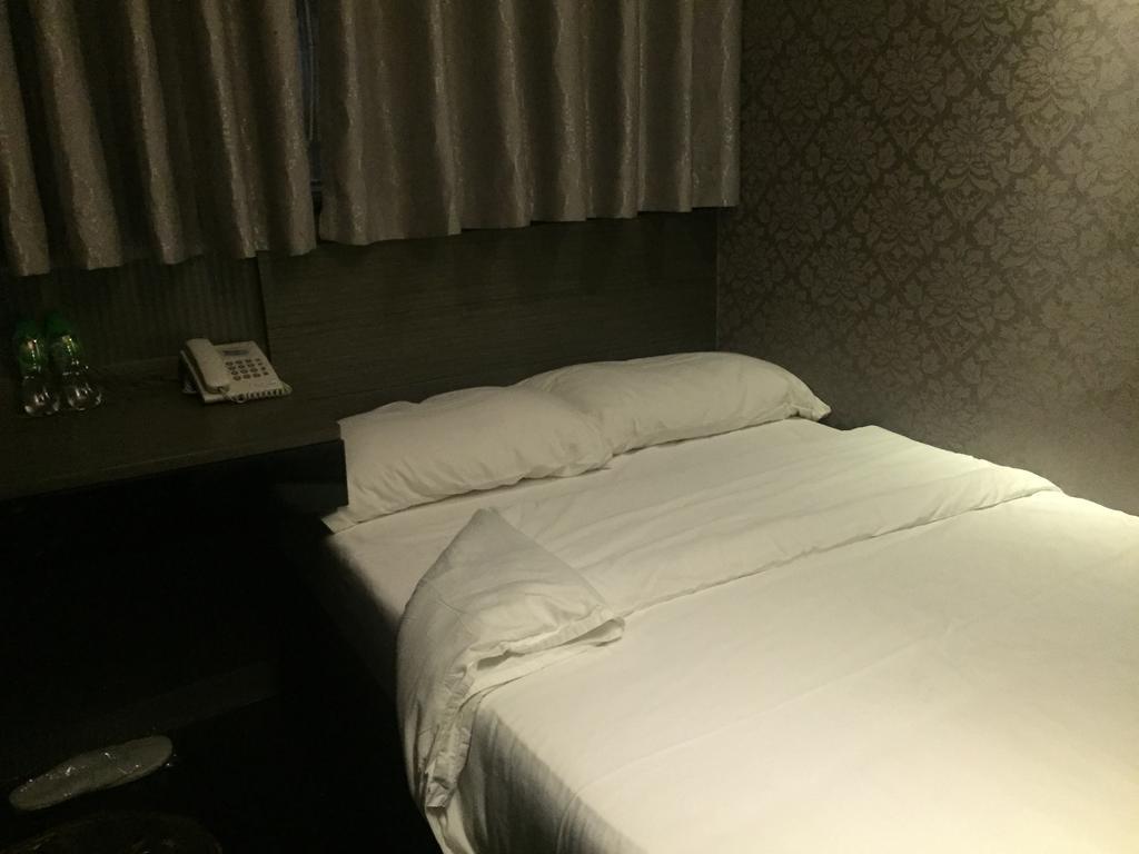 K & B Hostel Hong Kong Bagian luar foto