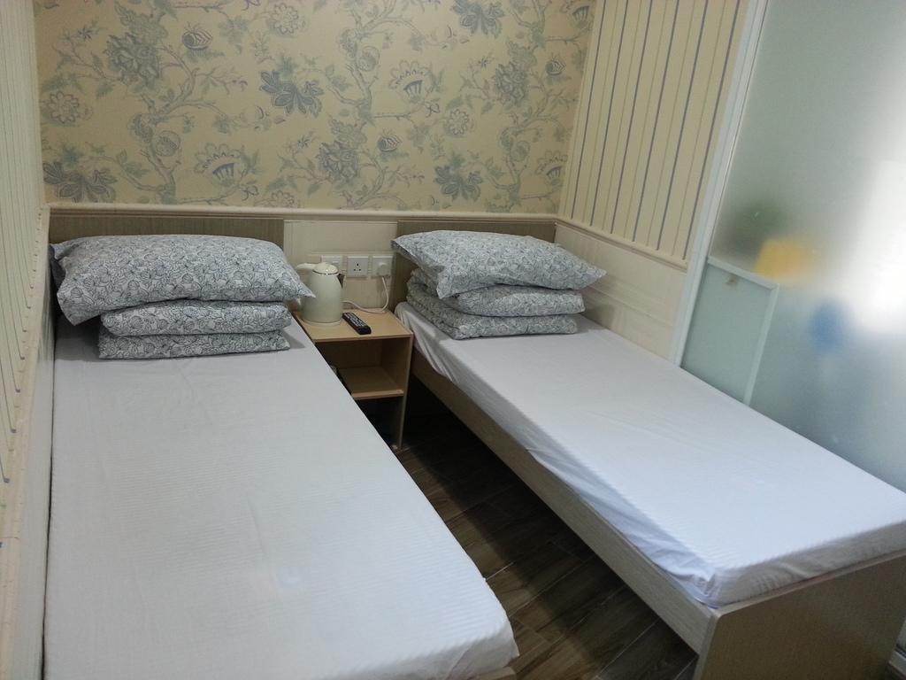 K & B Hostel Hong Kong Bagian luar foto